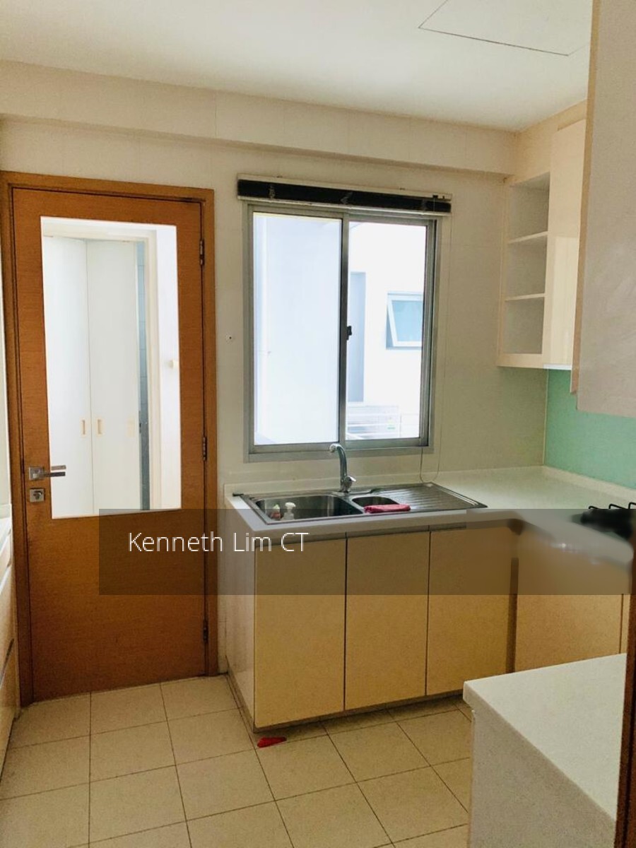 Poshgrove East (D15), Condominium #240840851